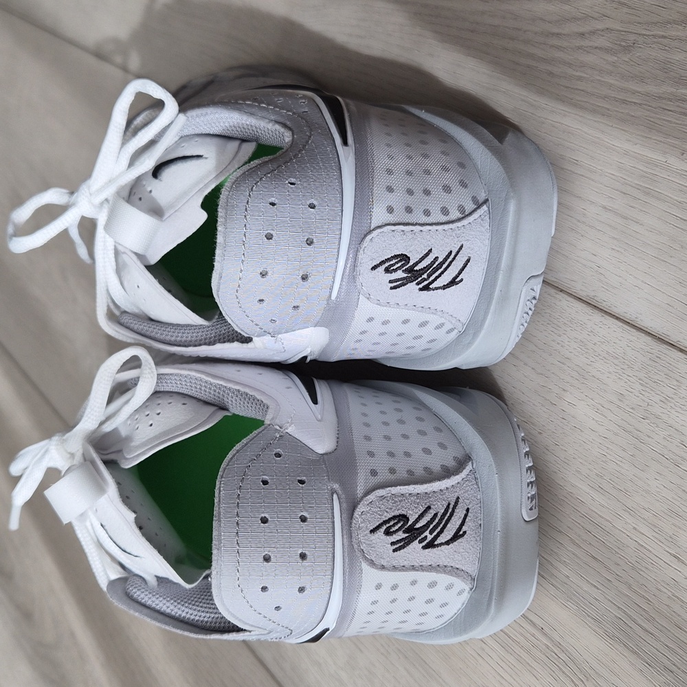 Nike G.T CUT 3 Wolf Grey/Black-White - Picture 6 of 10